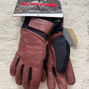DAKINE Highlander Snowboard Gloves